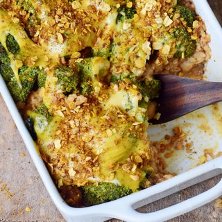 Easy Vegan & Gluten-Free Broccoli Quinoa Casserole